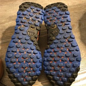 Adidas’s running shoe size 7 worn twice